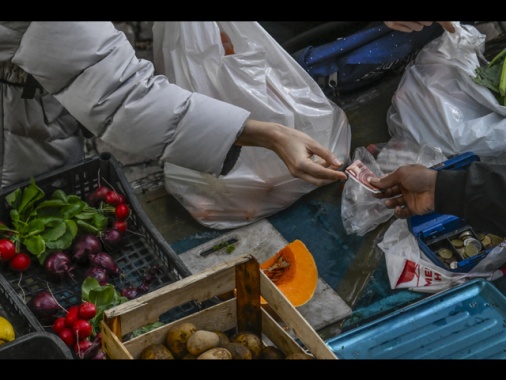 L'inflazione balza all'1,6% a febbraio, carrello della spesa risale oltre il 2%