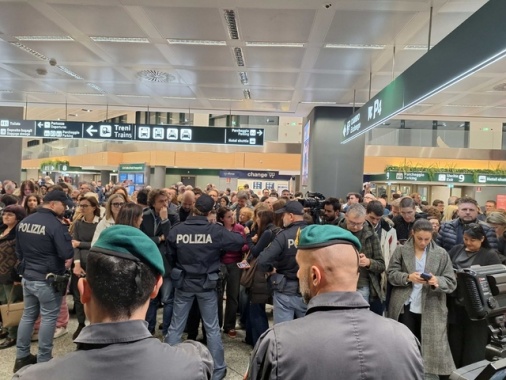 Atterrato a Malpensa aereo da Abu Dhabi con 200 studenti