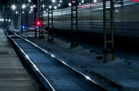 Operaio italiano urtato da un treno merci: è grave