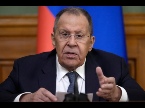 Lavrov, 'creare un fronte unito contro la guerra' nel Golfo Persico