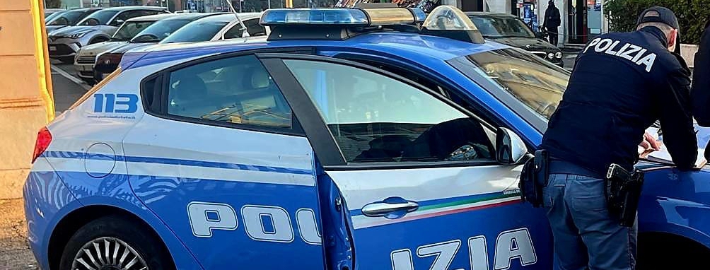 Il prof, l’allarme coltello in classe, il caos: arriva la polizia