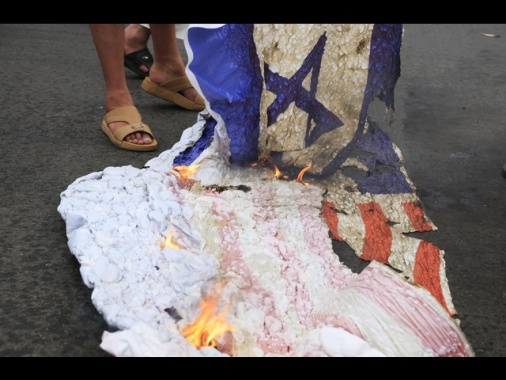 Houthi, 'guerra arriverà in Yemen, siamo pronti a combattere'