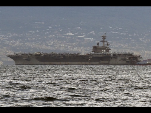 Media, 'gli Usa verso lo schieramento di una terza portaerei in Medio Oriente'