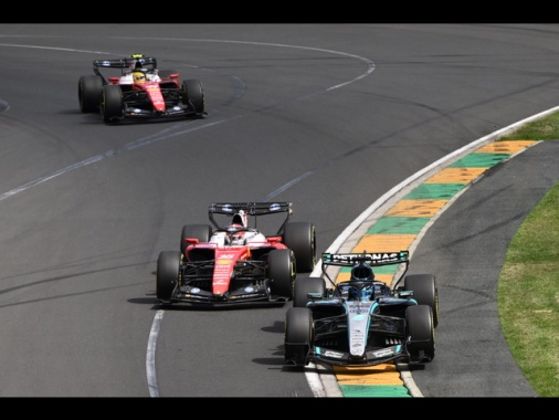 F1: Australia; vince la Mercedes di Russell, terza la Ferrari di Leclerc