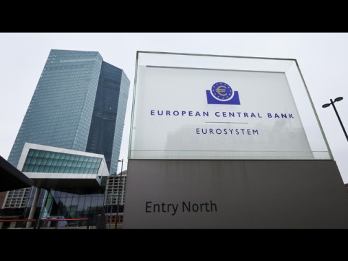 Mercato ora stima due rialzi tassi Bce nel 2026 contro inflazione