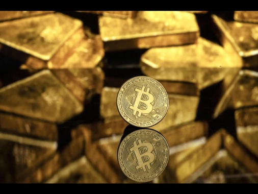 Oro e Bitcoin al riparo dalla bufera che investe i mercati