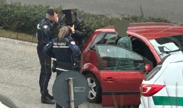 Intercettata l'auto dei ladri: blitz della Polizia locale