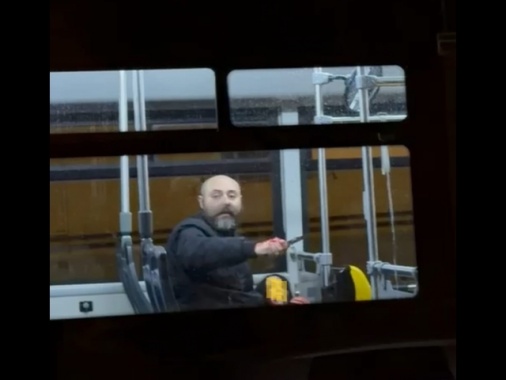 Morto suicida 39enne che a Napoli ha aggredito una penalista sul bus