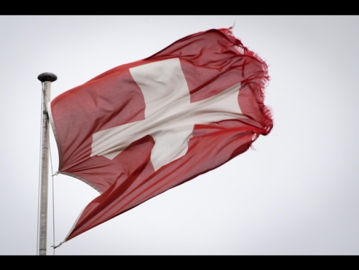 Autobus prende fuoco in Svizzera, 'morti e feriti'