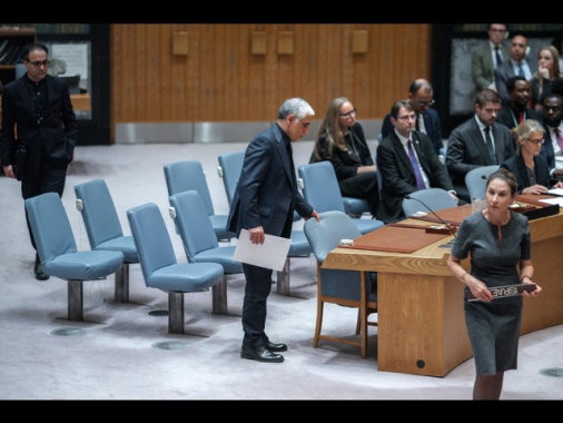 L'Iran condanna l'Onu dopo il voto che chiede lo stop agli attacchi nel Golfo