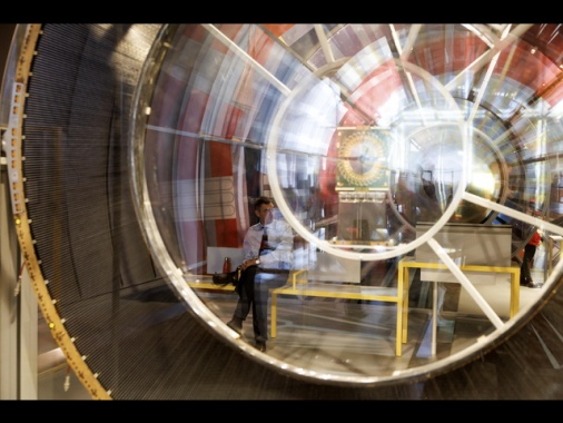 Scoperta al Cern una nuova particella parente del protone