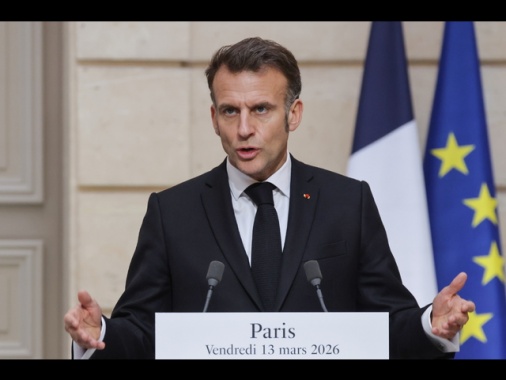 Macron, dalla Francia niente operazioni a Hormuz nell'attuale contesto