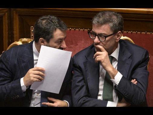 Salvini, per il gasolio bisogna scendere sotto 1,90 euro al litro