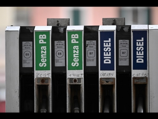 Caro-carburanti in cdm, si lavora a bonus e stretta anti-speculazione