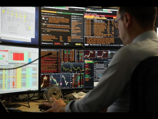 Lo spread tra Btp e Bund a 85 punti, su nuovi massimi di giornata