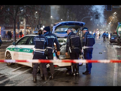 Schianto auto-moto a Milano, morti due ventenni
