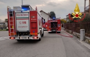 Box in fiamme a Venegono Inferiore