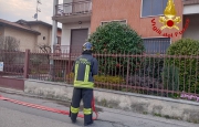 Box in fiamme a Venegono Inferiore