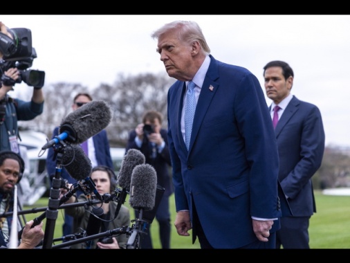 Trump, 'l'Iran vuole fare un accordo io no, li abbiamo distrutti'