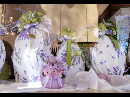 Pasqua, uova più piccole e prezzi maggiori, i consumatori contro lo shrinkflation