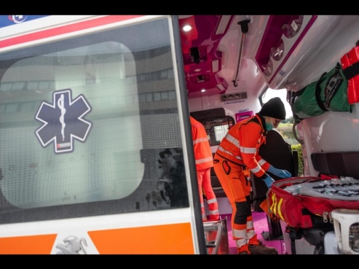 Esplosione in una palazzina a Roma, ci sono feriti