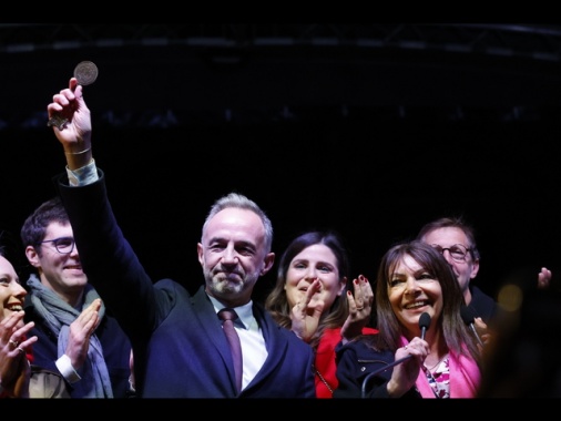 Parigi, Grégoire sindaco con il 50,52% dei voti