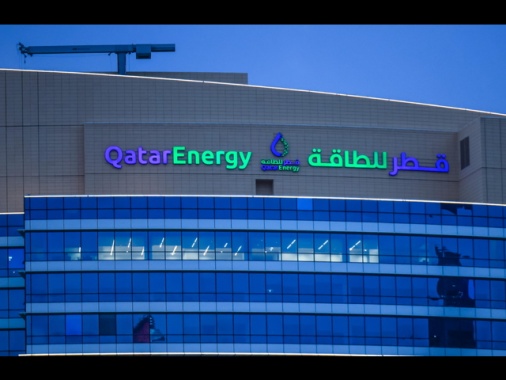 QatarEnergy dichiara la forza maggiore sui contratti di gnl, anche per Italia