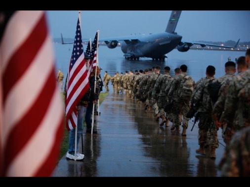 'I 3.000 soldati che il Pentagono invierà sono paracadutisti'