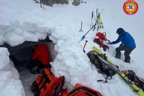 Macugnaga: elicottero, droni e cani nell’emergenza valanga