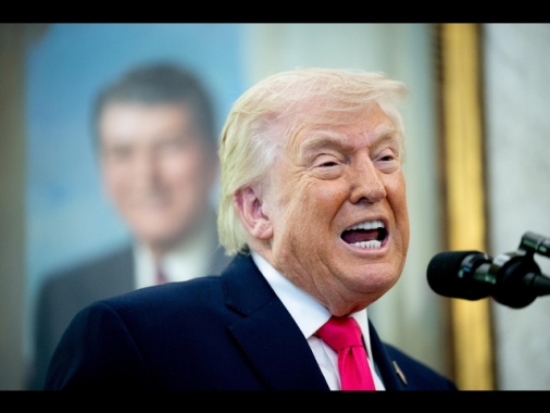 Trump ai negoziatori iraniani, 'facciano i seri prima che sia troppo tardi'