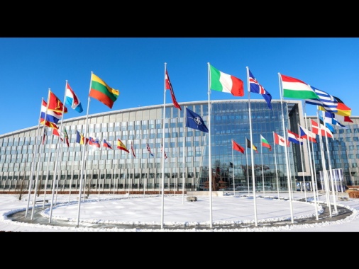 L'Italia nel 2025 al 2,01% del Pil in difesa in base alle stime Nato