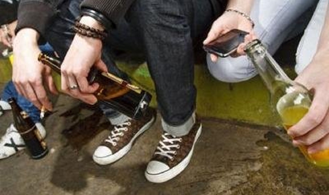 I carabinieri stanno indagando per capire da dove provenisse l’alcol delle ragazzine