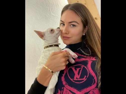 Profanato il cadavere di Pamela Genini, la modella uccisa a Milano