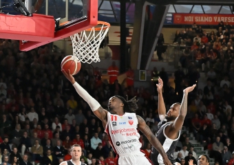 OJM da copertina: schiantata Tortona