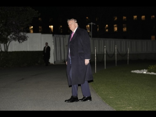 Trump, 'Francia non ha permesso sorvolo a aerei diretti in Israele, lo ricorderemo'