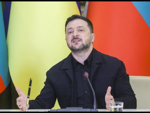 Zelensky sente Starmer, 'abbiamo proposto una tregua per Pasqua'