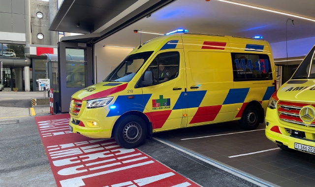 In entrambi i casi sono intervenute le ambulanze della Croce Verde