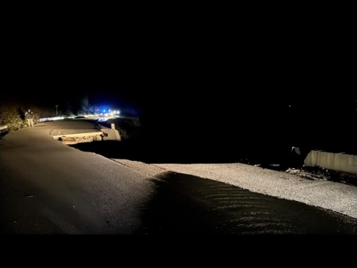 Frana strada provinciale su Monti Dauni, bus si ferma a pochi metri da voragine