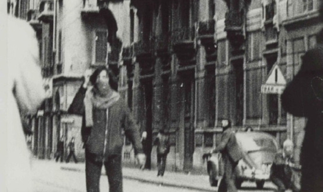 La foto che incastrò Raffaele Ventura, alla manifestazione del 1977 a Milano, quando fu ucciso il brigadiere Antonino Custra: per il concorso morale nell’omicidio il varesino è stato condannato a 14 anni