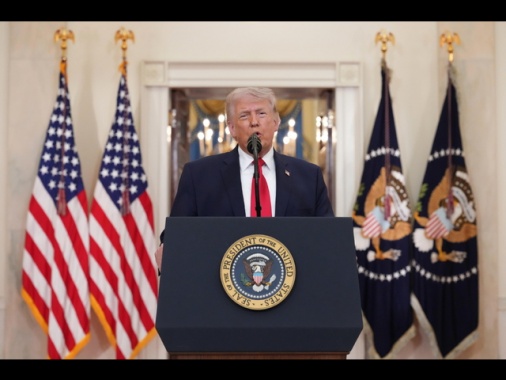 Trump, 'l'Iran ha 48 ore per un accordo altrimenti sarà l'inferno'