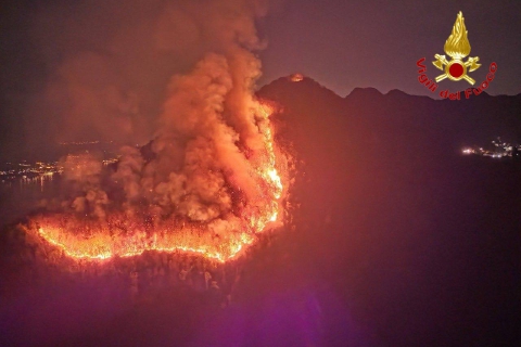 Laveno, l’assalto delle fiamme e l’aiuto dal cielo