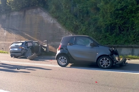 Scontro sulla Provinciale, paura a Gavirate
