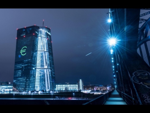 Bce, ridurre la dipendenza energetica Ue con la transizione green