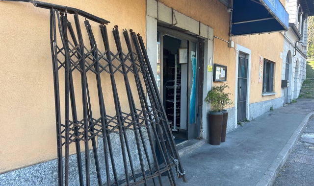 Spaccata notturna al Delfino Blu di Casciago