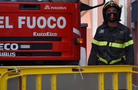 Incendio nell’area commerciale di via Milano a Gallarate