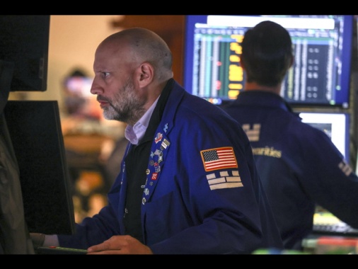 Wall Street apre contrastata, Dj -0,11%, Nasdaq +0,54%
