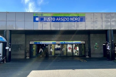 Busto, fumo da un cestino: allarme in stazione