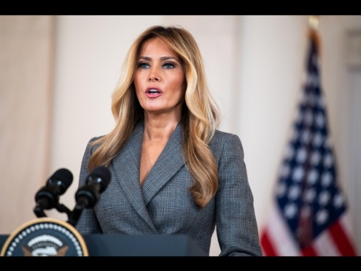 La Camera Usa sentirà le vittime di Epstein dopo l'appello di Melania Trump