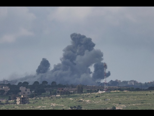 Beirut, 10 persone uccise nei raid di Israele nel sud del Libano