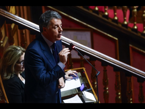 Renzi, Meloni scaricata dal suo guru, il crollo è appena cominciato